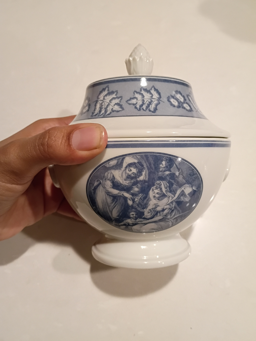 Blue and White Decorative Covered Sugar Bowl - Unbranded Trinket Jwerly